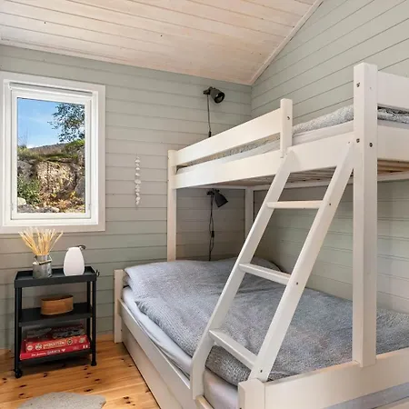 Charming House Located By The Fjord With The Pultpitrock Within Short Distance * Jorpeland
