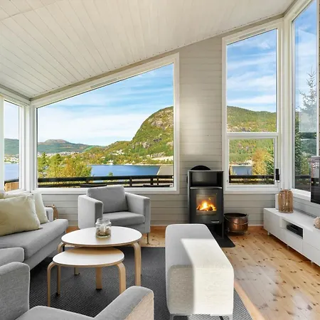 Holiday home Charming House Located By The Fjord With The Pultpitrock Within Short Distance Jorpeland