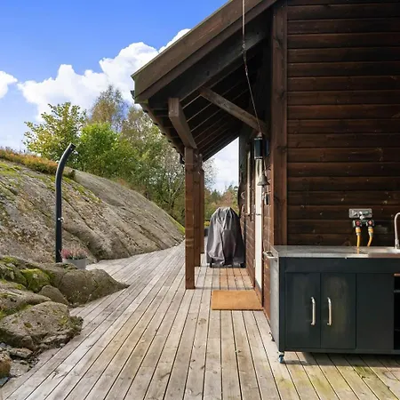 Holiday home Charming House Located By The Fjord With The Pultpitrock Within Short Distance *