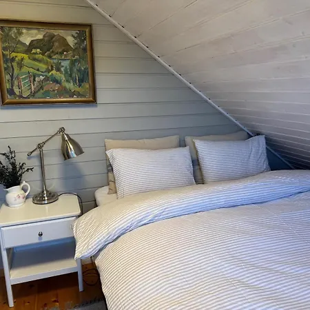 Charming House Located By The Fjord With The Pultpitrock Within Short Distance Nyaraló