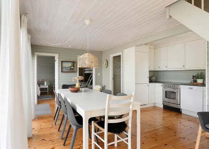 Charming House Located By The Fjord With The Pultpitrock Within Short Distance Semesterbostad *