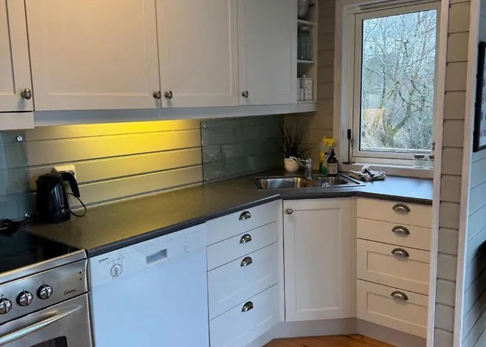 Charming House Located By The Fjord With The Pultpitrock Within Short Distance Semesterbostad Jørpeland