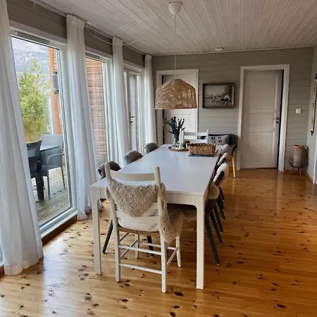 Charming House Located By The Fjord With The Pultpitrock Within Short Distance * Jørpeland