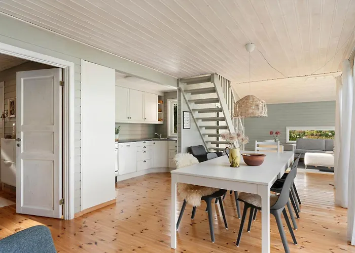 Charming House Located By The Fjord With The Pultpitrock Within Short Distance * Jørpeland
