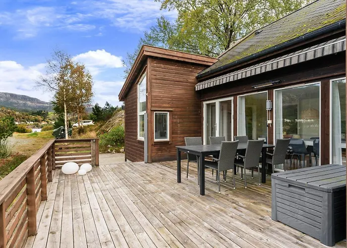 Charming House Located By The Fjord With The Pultpitrock Within Short Distance * Jørpeland