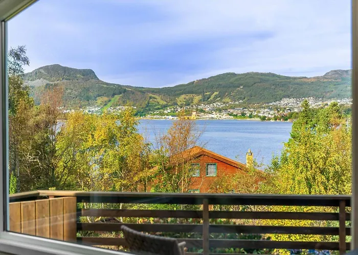 Charming House Located By The Fjord With The Pultpitrock Within Short Distance Ferienhaus *