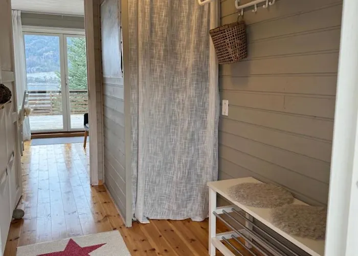 Charming House Located By The Fjord With The Pultpitrock Within Short Distance Ferienhaus Jørpeland